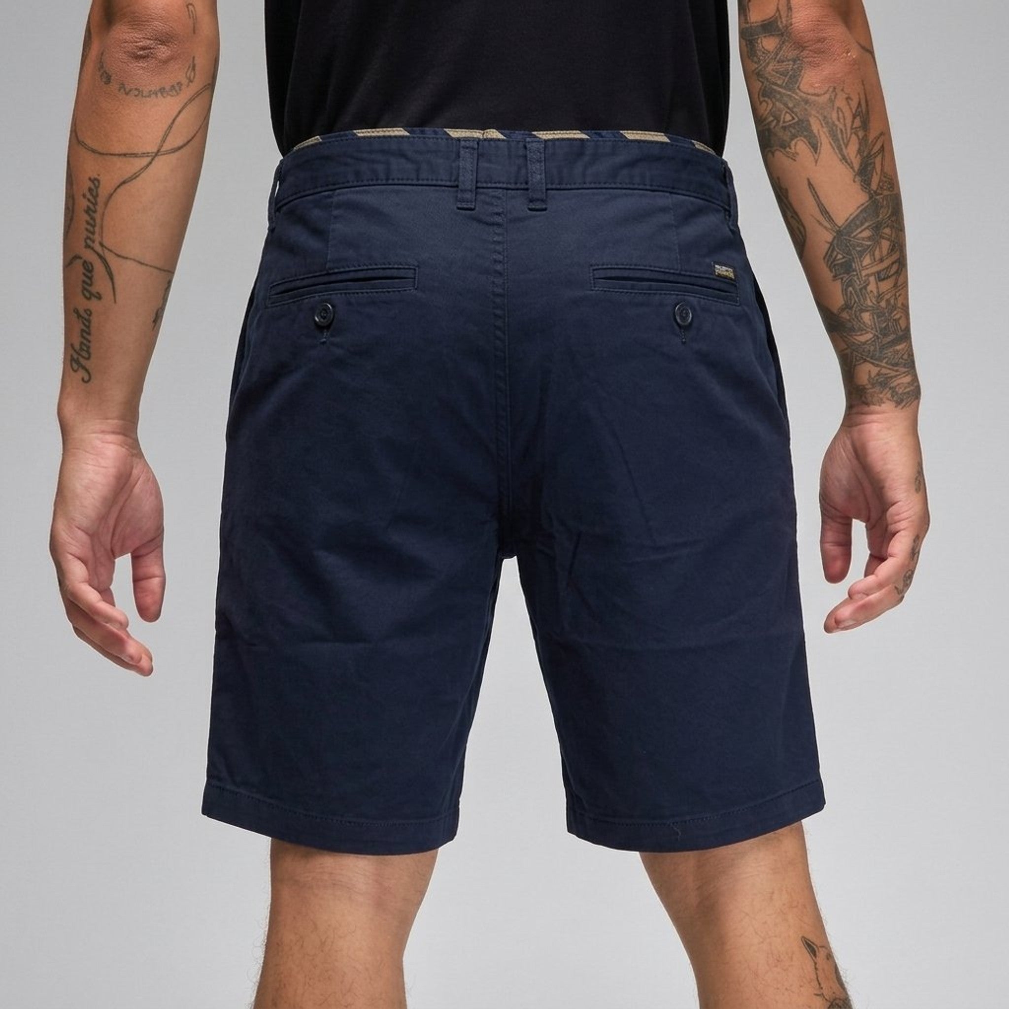 local_38806__color_navy
