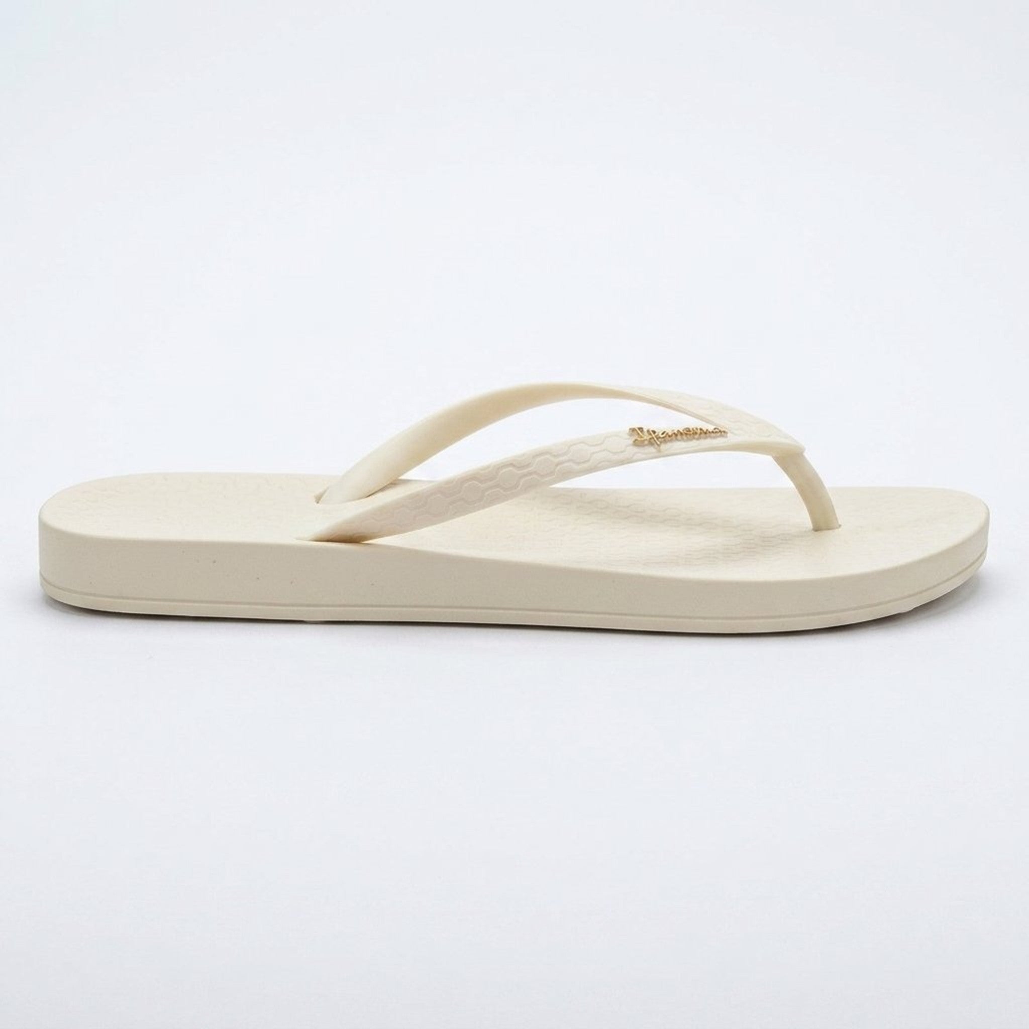 local_38862__color_beige