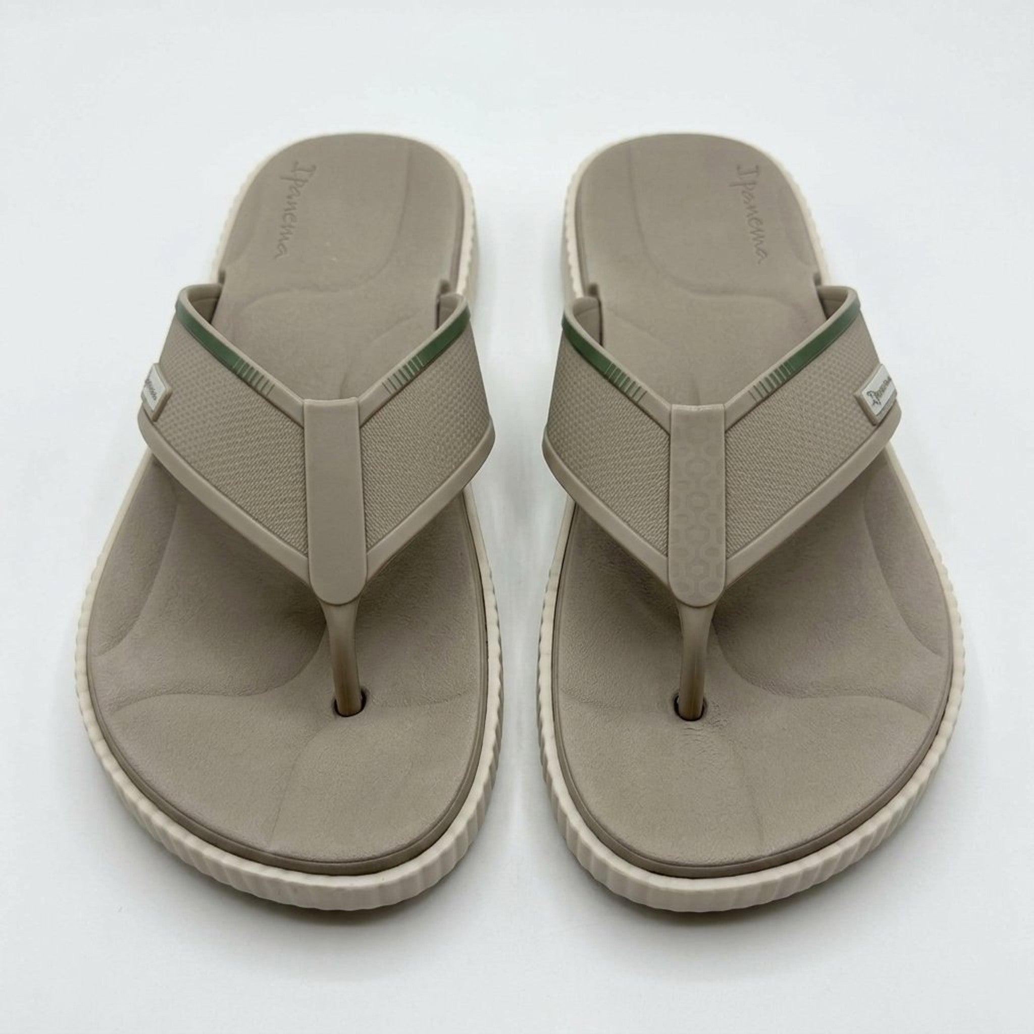local_39080__color_beige