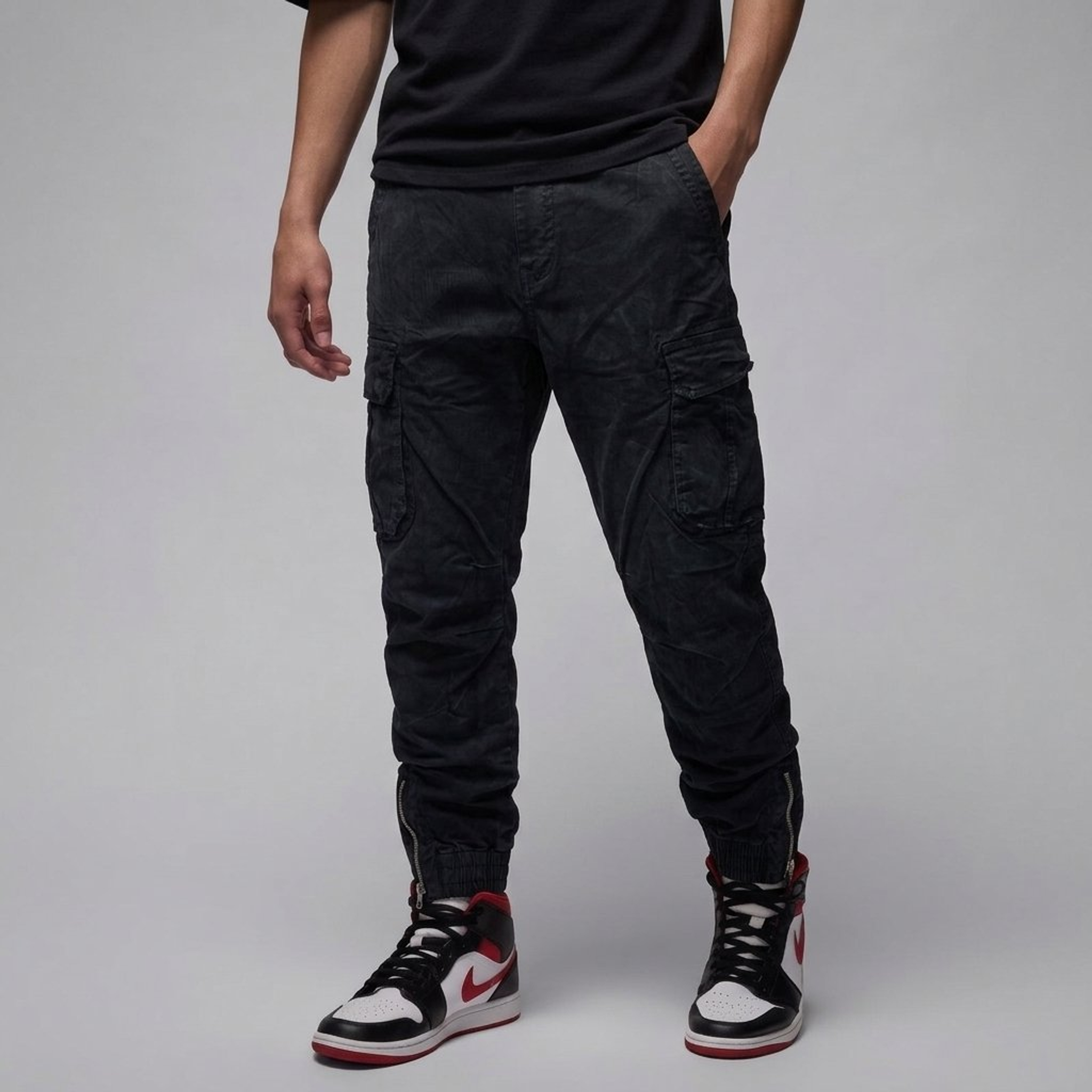 local_42035__color_black