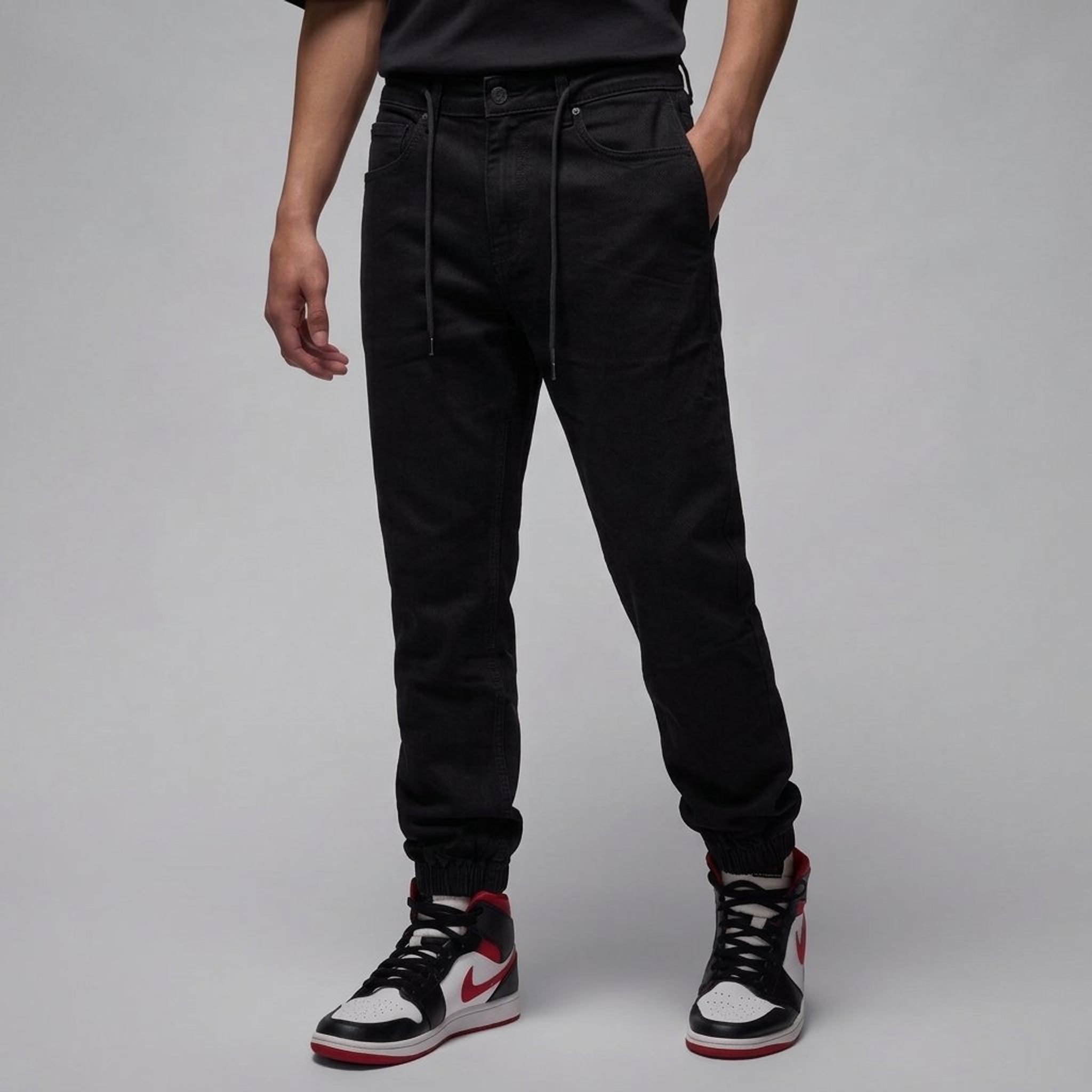local_42091__color_black