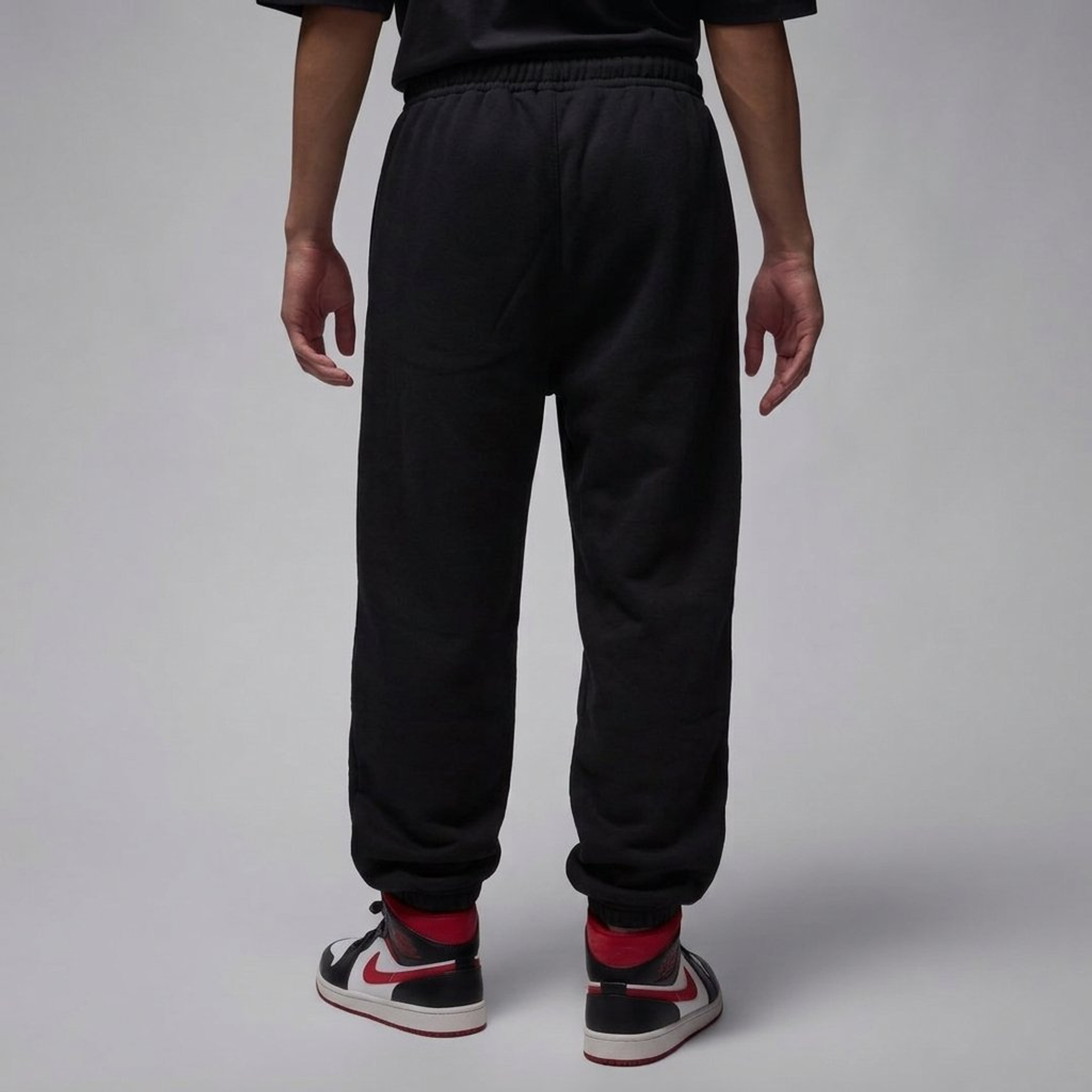 local_42228__color_black