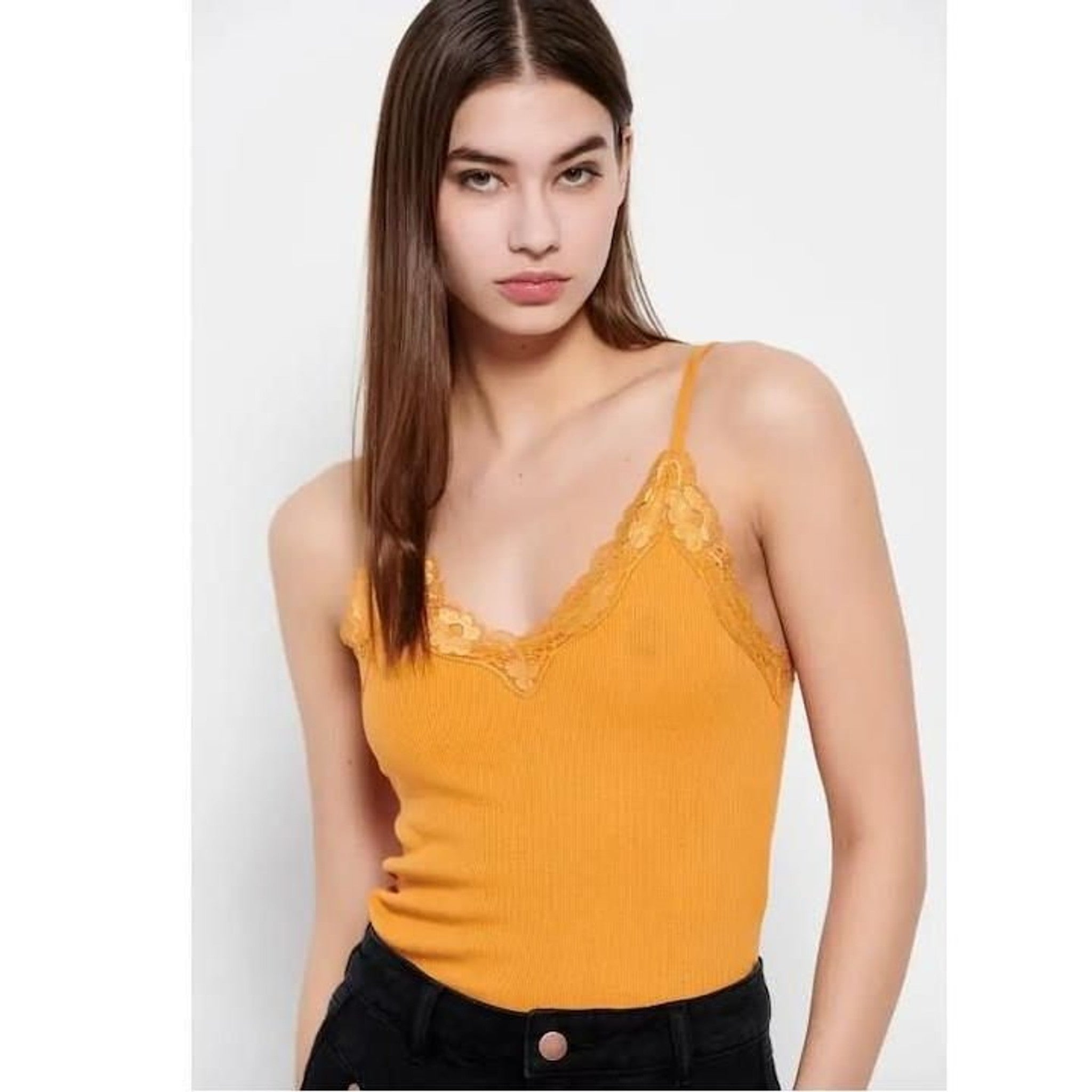 local_40356__color_yellow