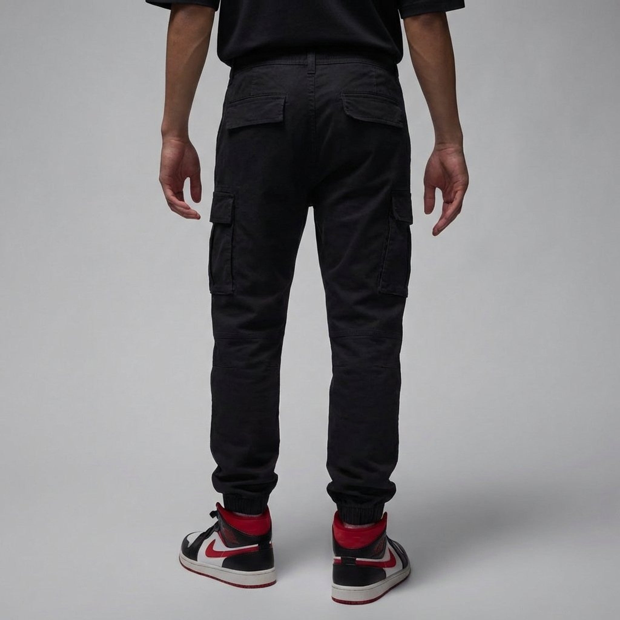 local_35744__color_black