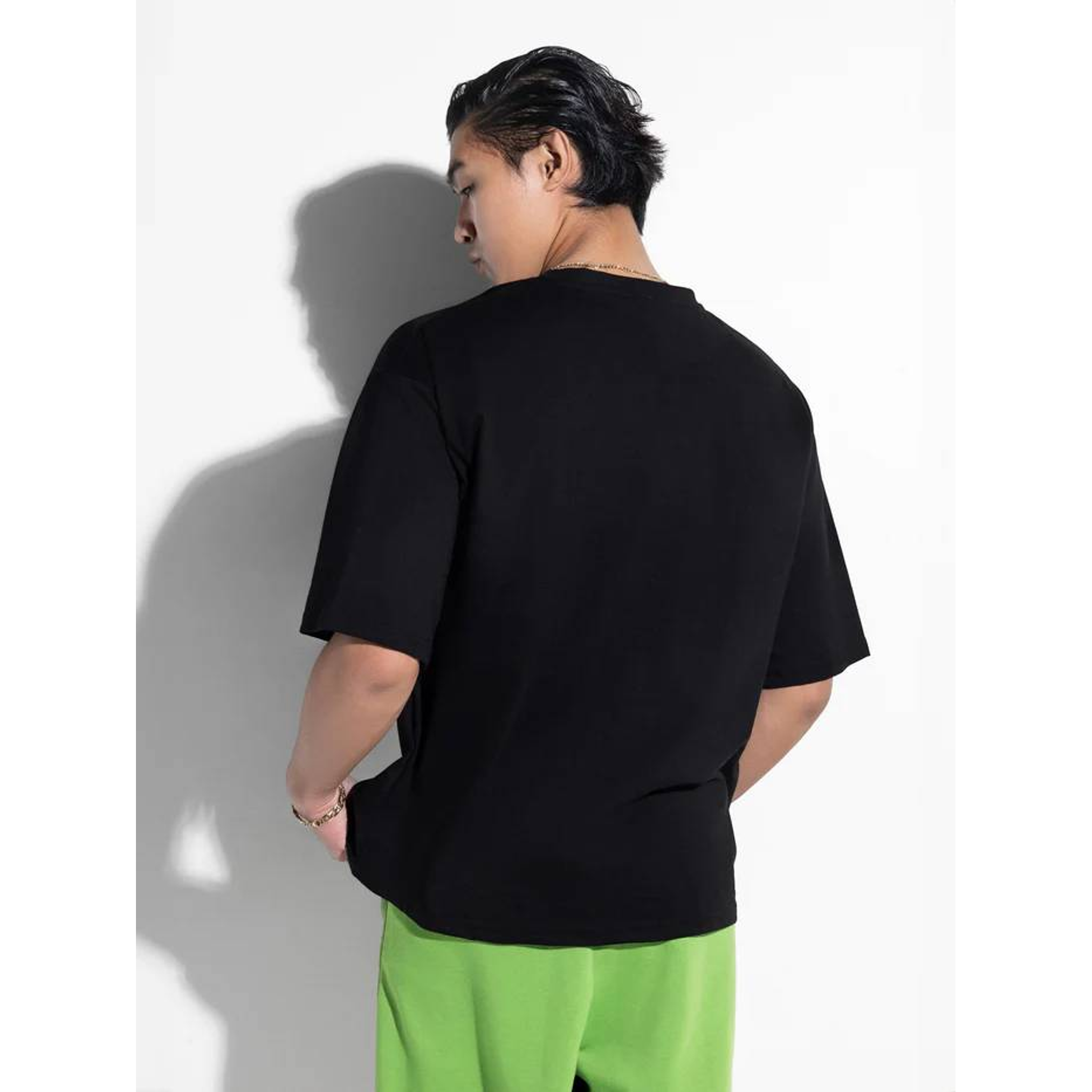 local_21135__color_black