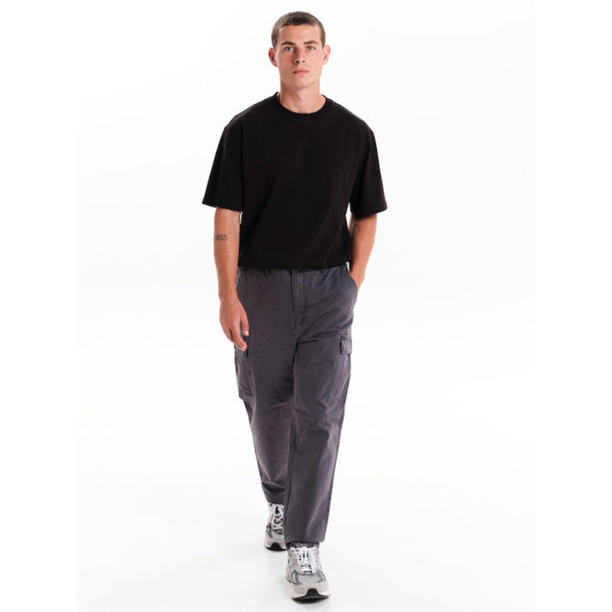local_17936__color_dark-grey