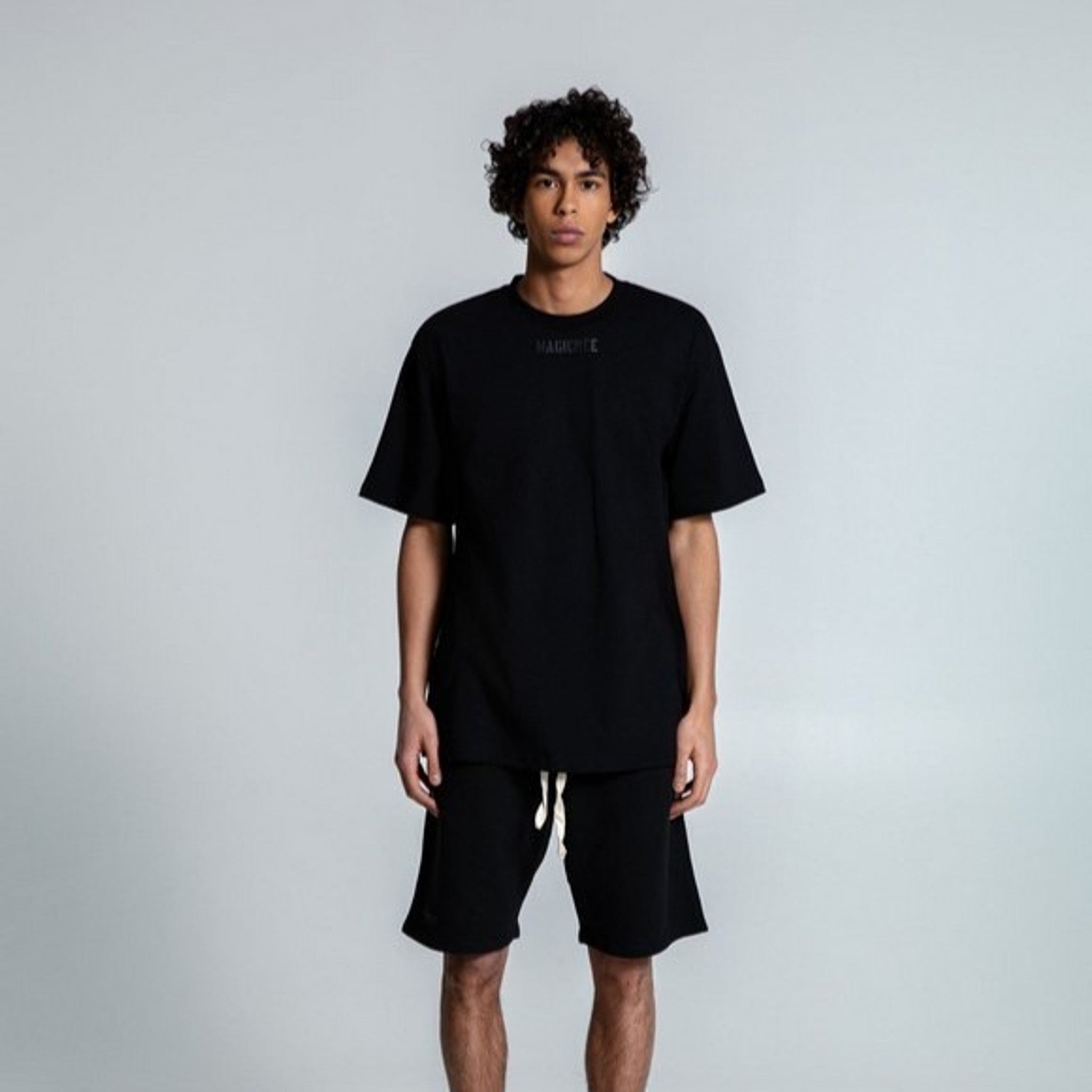 local_22184__color_black