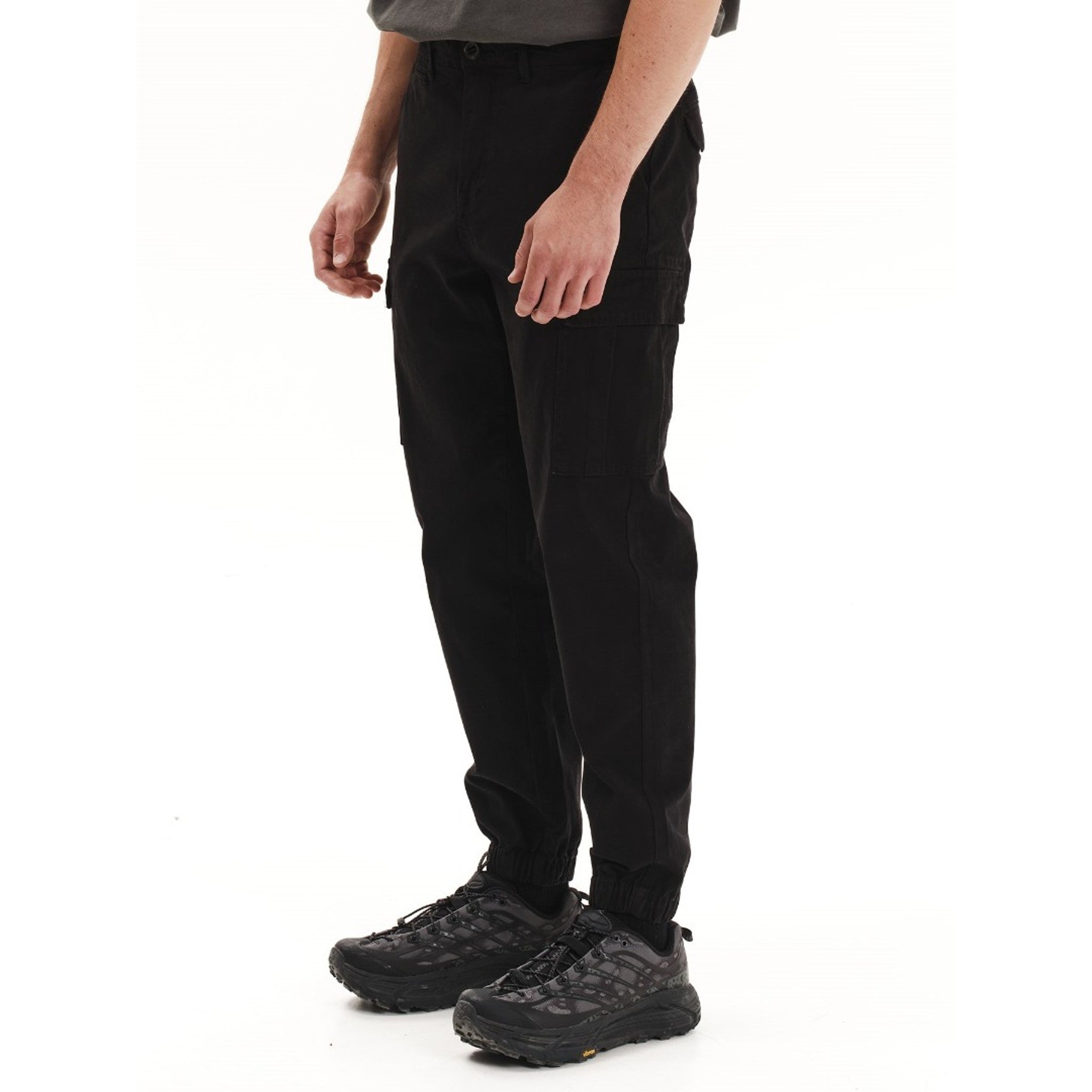 local_22175__color_black