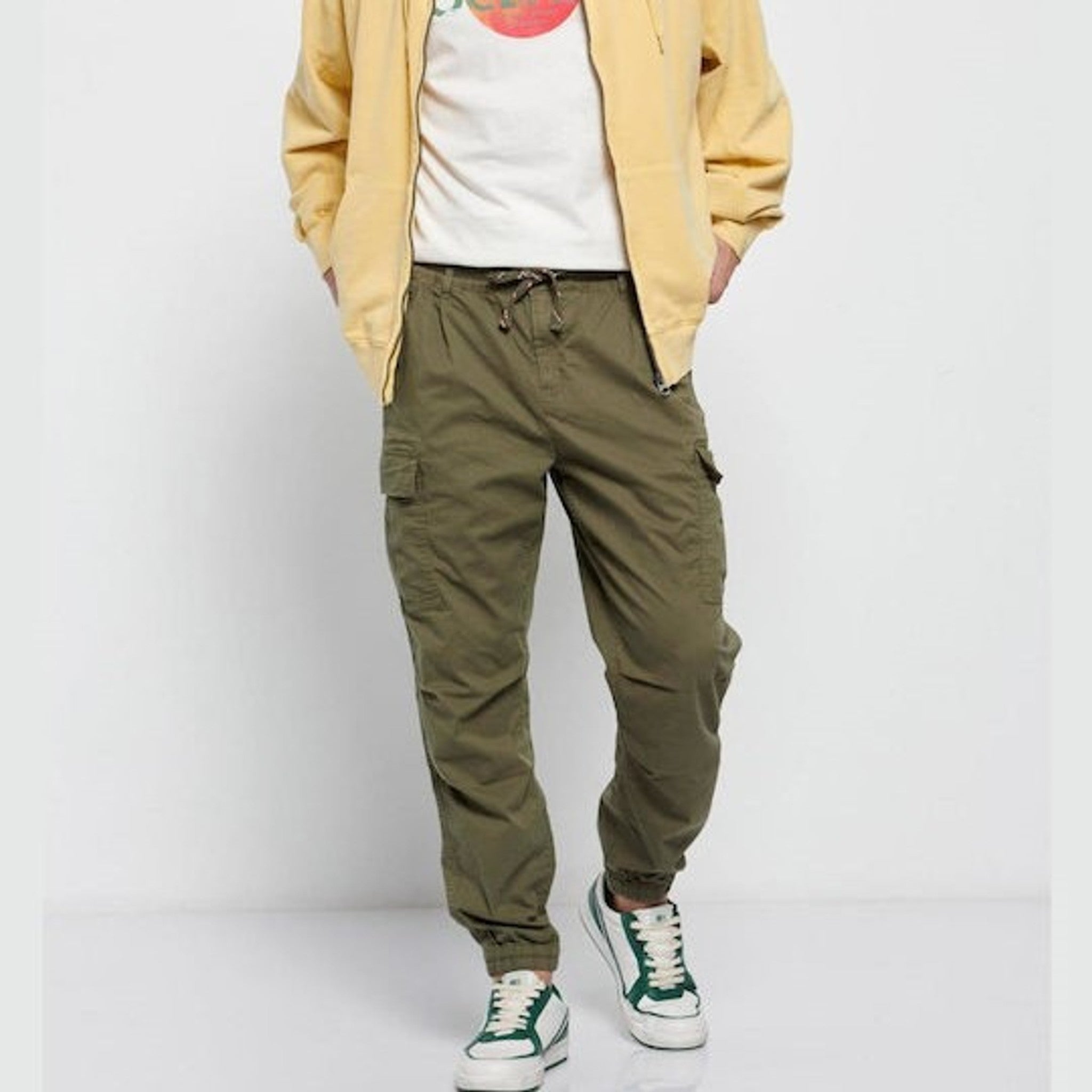 local_15913__color_khaki