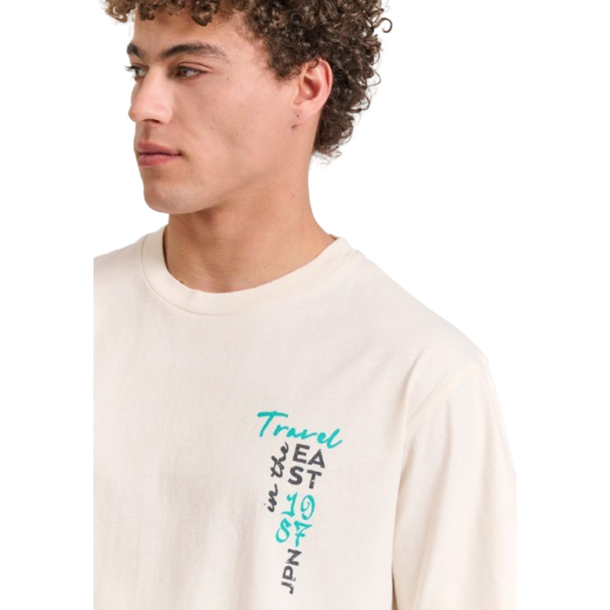local_14572__color_off-white