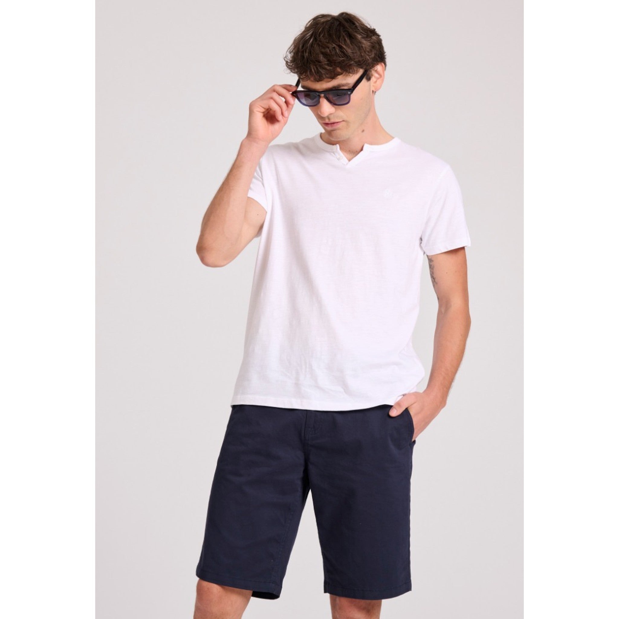 local_14937__color_navy