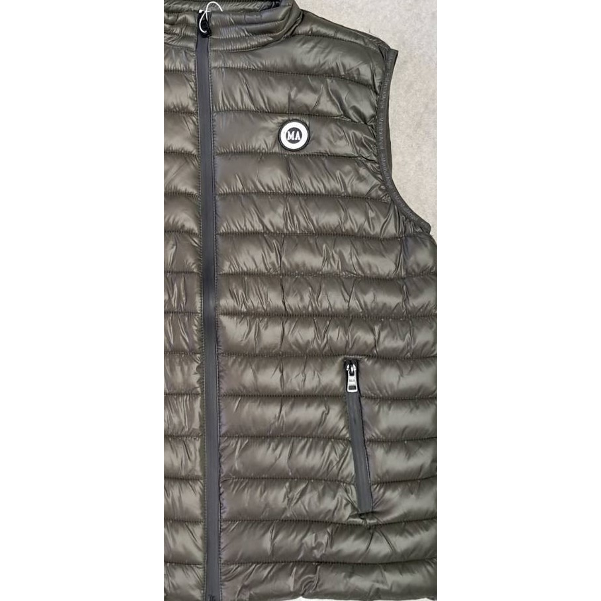 local_15950__color_khaki