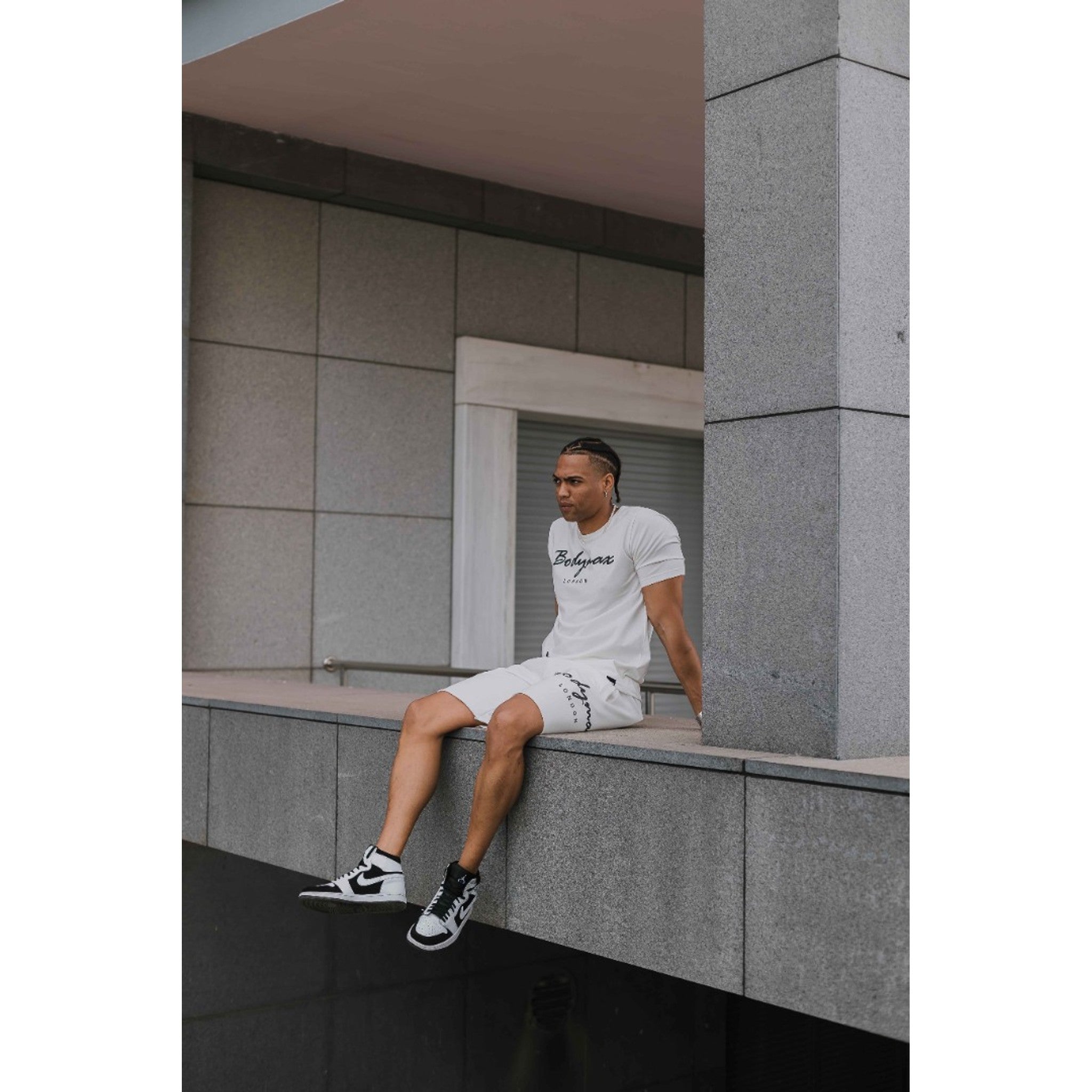 local_9827__color_white